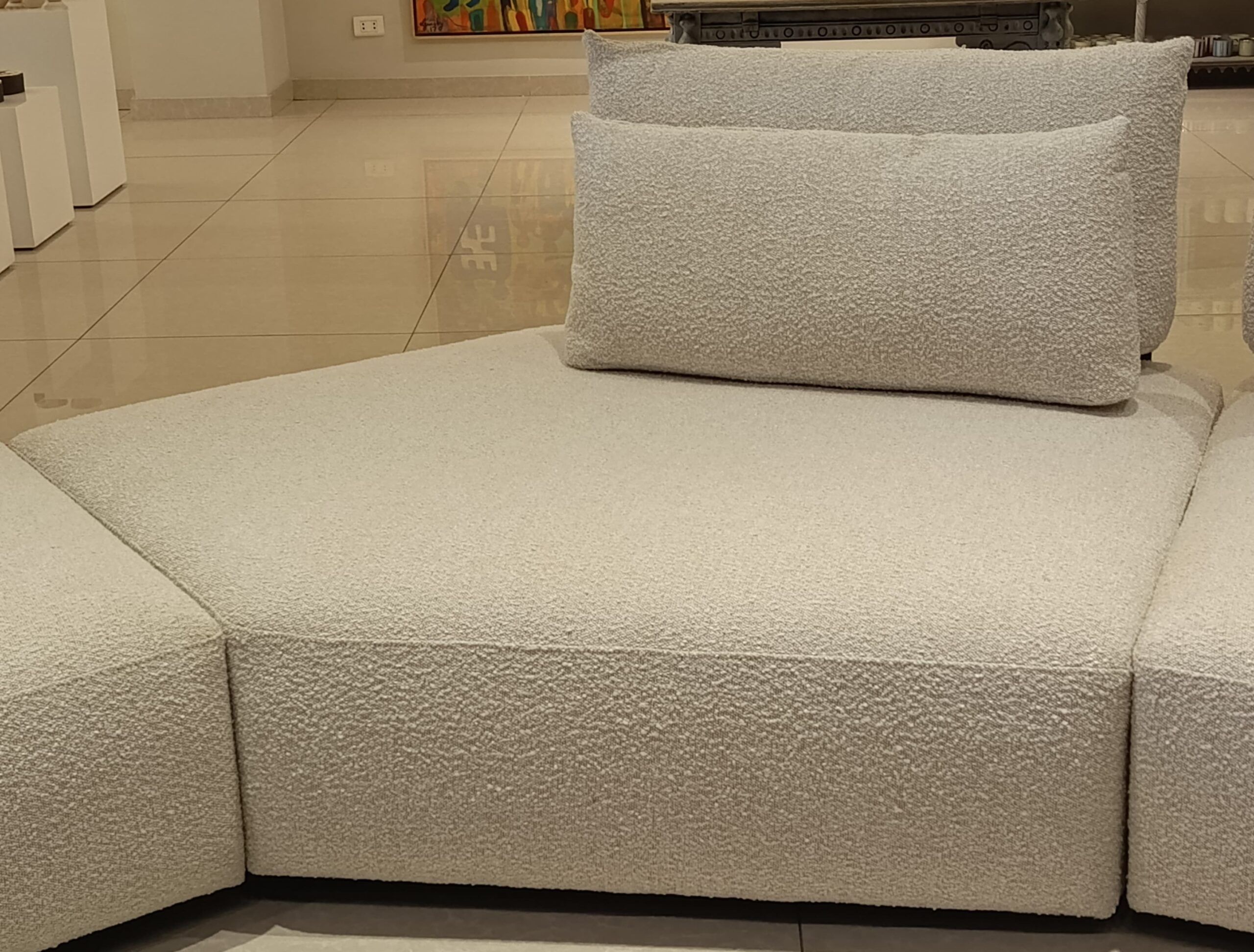 Mola Sofa 2